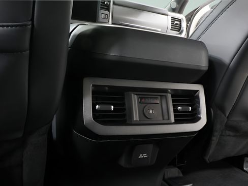 Used 2025 Ford F250 Platinum AWD/4WD image 28