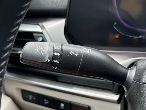 Used 2024 Kia Telluride S FWD image 25