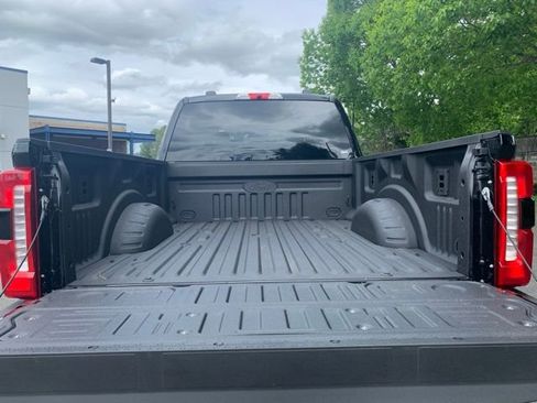 New 2025 Ford F250 XLT w/ Black Appearance Package image 6