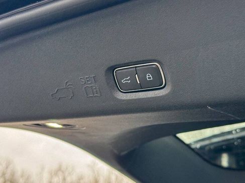 Used 2025 Ford Expedition Max Active AWD/4WD image 23