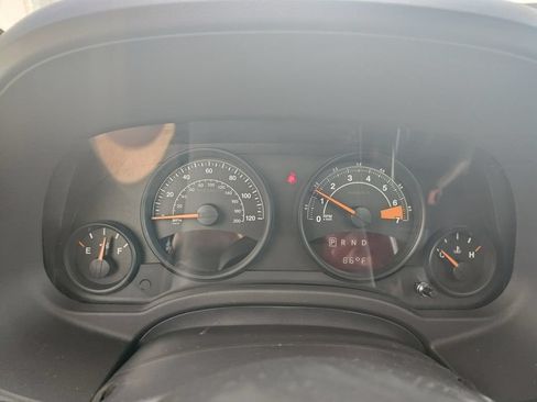 Used 2017 Jeep Patriot High Altitude AWD/4WD image 18