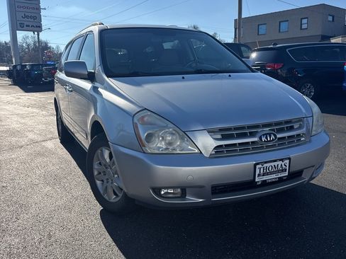 Used 2010 Kia Sedona EX w/ Luxury Pkg image 1