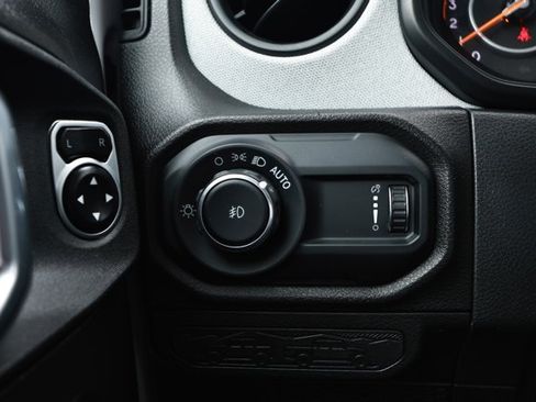 Used 2024 Jeep Wrangler Unlimited Sport AWD/4WD image 15