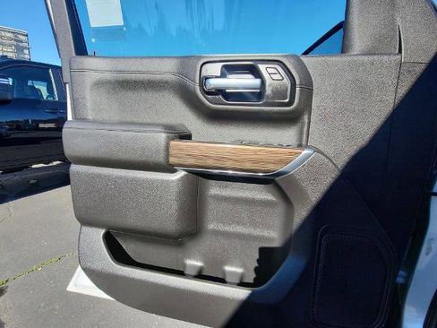 Used 2021 Chevrolet Silverado 1500 LT image 21