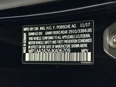 Used 2018 Porsche Cayenne Platinum Edition image 54