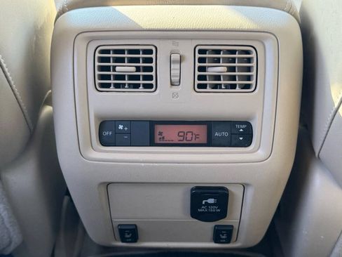 Used 2014 Nissan Pathfinder Platinum AWD/4WD image 33