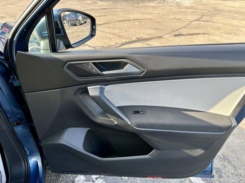 Used 2020 Volkswagen Tiguan S image 22