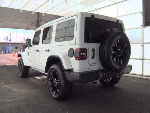 Used 2025 Jeep Wrangler Sahara w/ Safety Group image 8