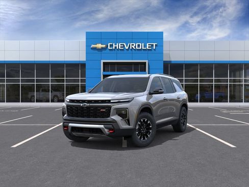 New 2026 Chevrolet Traverse Z71 w/ Driver Confidence Package AWD/4WD image 8