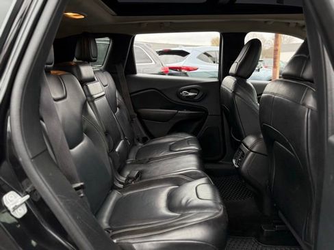 Used 2014 Jeep Cherokee Limited image 21