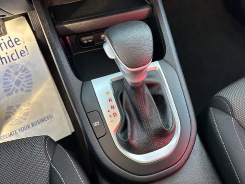 Used 2024 Kia Forte LXS w/ LXS Technology Package image 33