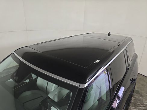 Used 2023 Rivian R1S Launch Edition image 13