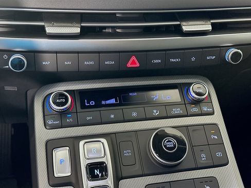 Certified 2025 Hyundai Palisade XRT FWD image 16