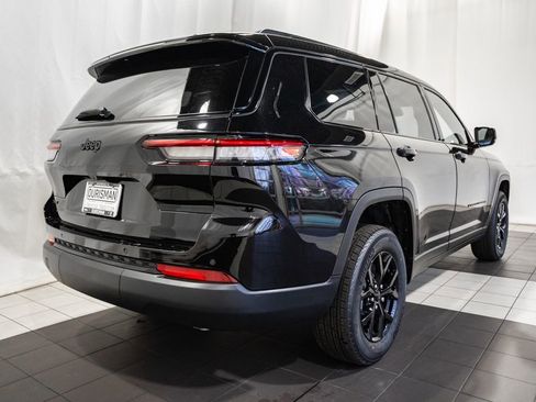 New 2025 Jeep Grand Cherokee L Altitude image 4