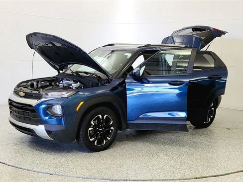Used 2021 Chevrolet TrailBlazer LT w/ Convenience Package FWD image 10