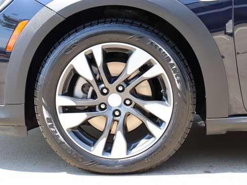 Used 2018 Buick Regal Essence w/ Driver Confidence Package #1 image 54