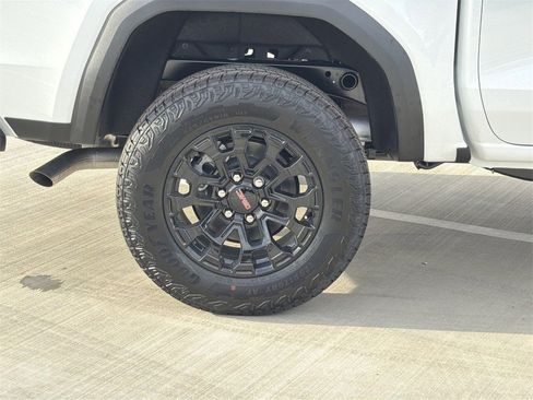 New 2026 GMC Canyon Elevation image 34