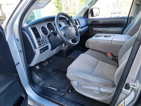 Used 2013 Toyota Tundra 4x4 Double Cab w/ Tow Pkg image 12