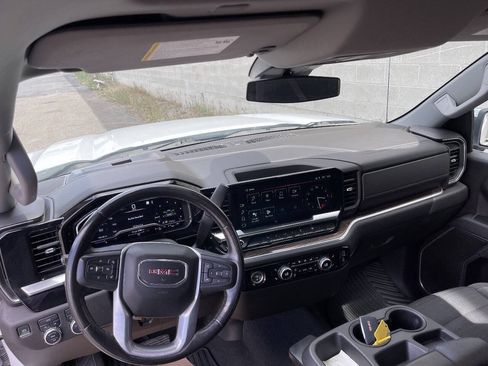 Used 2022 GMC Sierra 1500 SLE AWD/4WD image 13