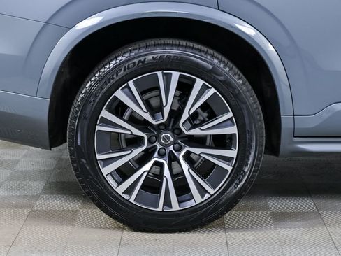 Used 2022 Volvo XC90 T6 Momentum w/ Protection Package Premier AWD/4WD image 39