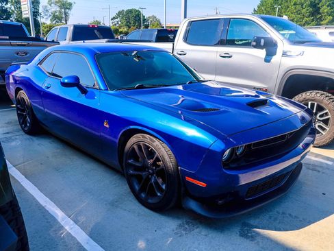 Used 2021 Dodge Challenger R/T Scat Pack RWD image 1
