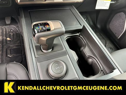 New 2025 GMC Hummer EV 2X w/ Extreme Off-Road Package image 13