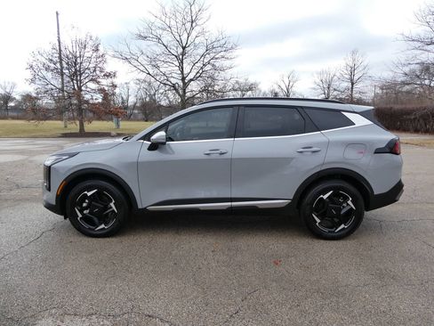 Used 2026 Kia Sportage EX w/ EX Panorama Roof Package image 8
