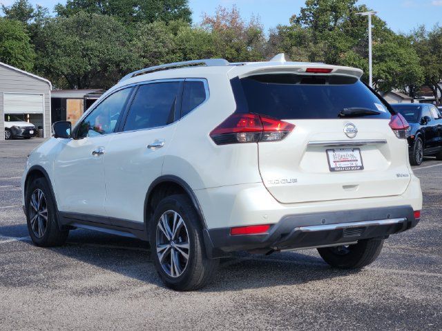 Used 2019 Nissan Rogue SV w/ Premium Package AWD/4WD image 3