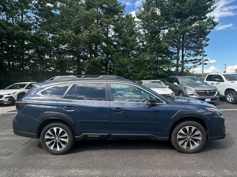 Used 2024 Subaru Outback Limited AWD/4WD image 4