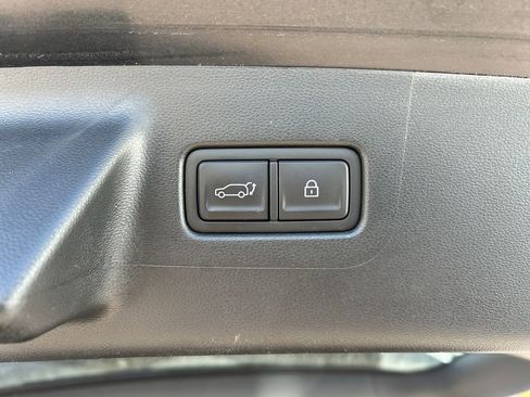 Used 2025 Hyundai Santa Fe XRT image 29