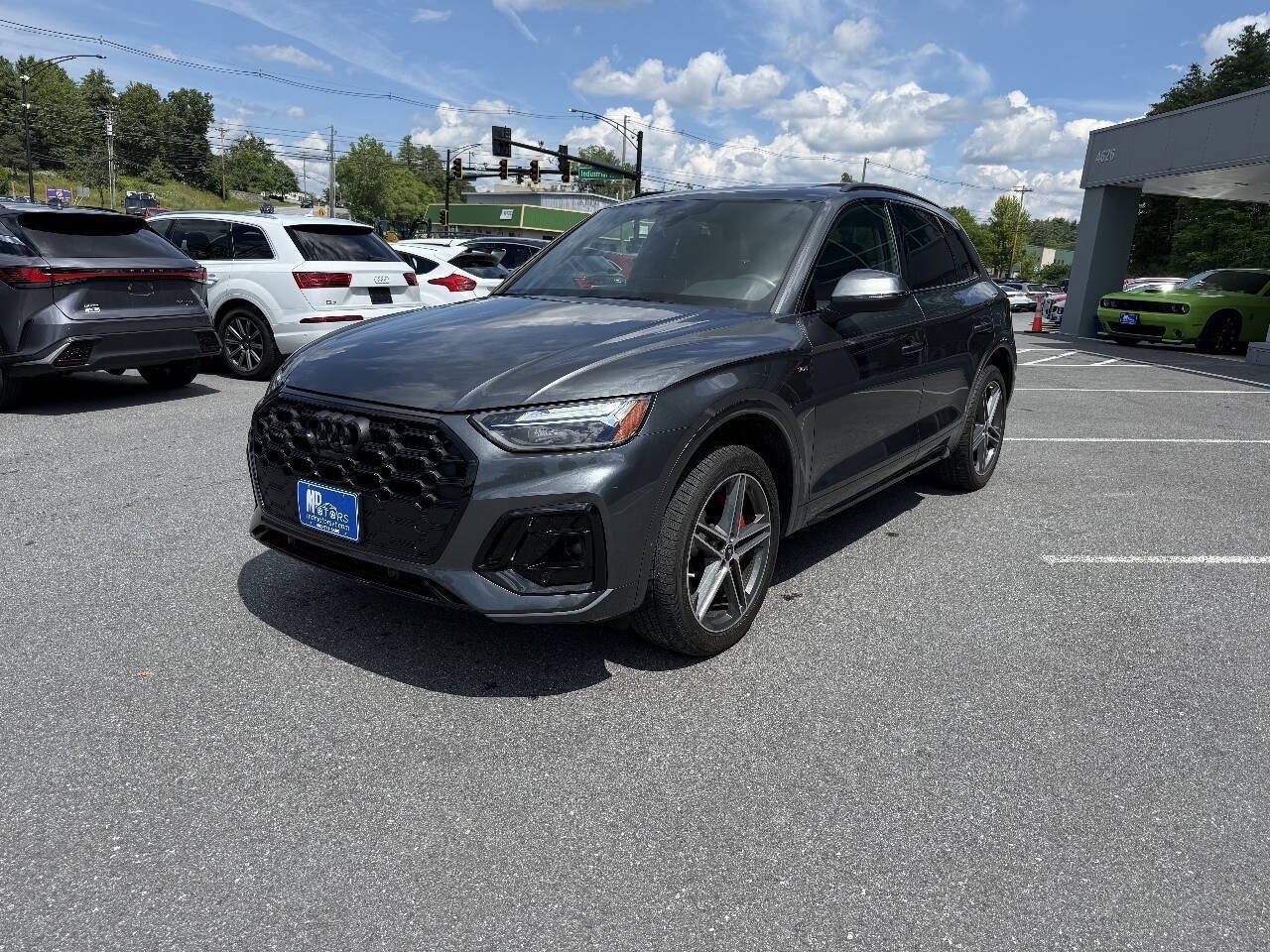 Used 2024 Audi Q5 e Premium Plus w/ Premium Plus Package AWD/4WD image 2