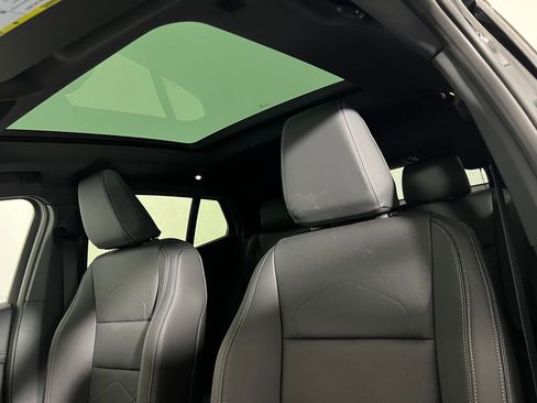 Used 2025 BMW X2 xDrive28i w/ Convenience Package image 15