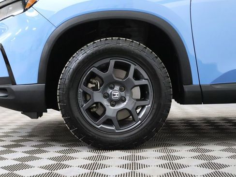 Used 2023 Honda Pilot TrailSport image 4