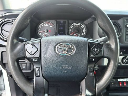 Used 2018 Toyota Tacoma SR w/ SR Convenience Package RWD image 7