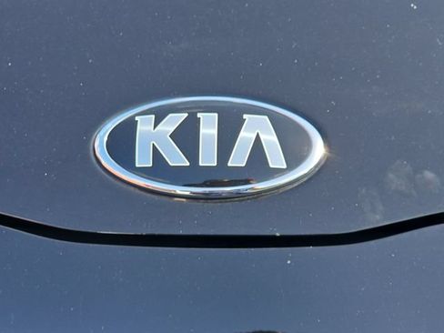 Used 2020 Kia Soul LX FWD image 34