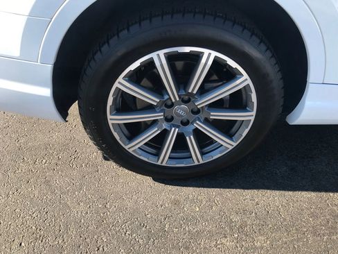 Used 2018 Audi Q7 3.0T Premium image 50