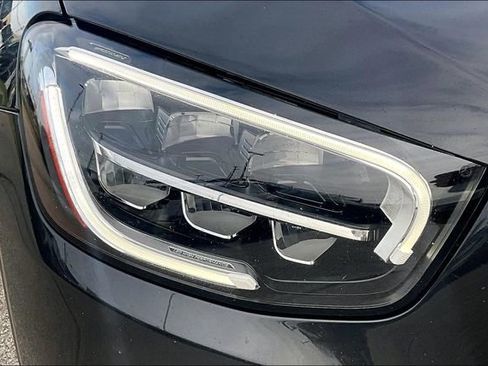Used 2022 Mercedes-Benz GLC 300 image 29