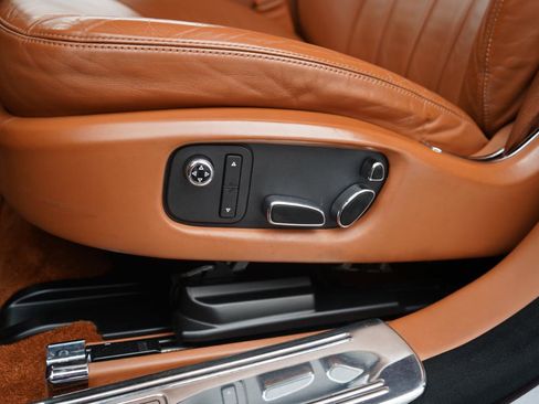 Used 2011 Bentley Mulsanne image 20