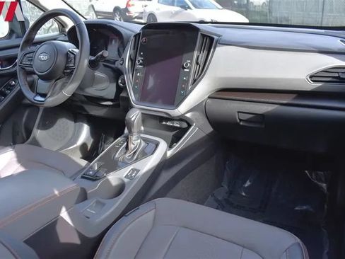 Used 2024 Subaru Crosstrek 2.5i Limited AWD/4WD image 11