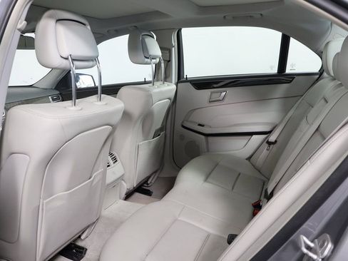Used 2014 Mercedes-Benz E 350 Sedan image 10