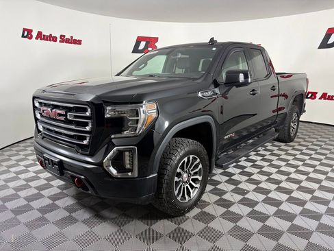 Used 2019 GMC Sierra 1500 AT4 w/ AT4 Premium Package AWD/4WD image 2