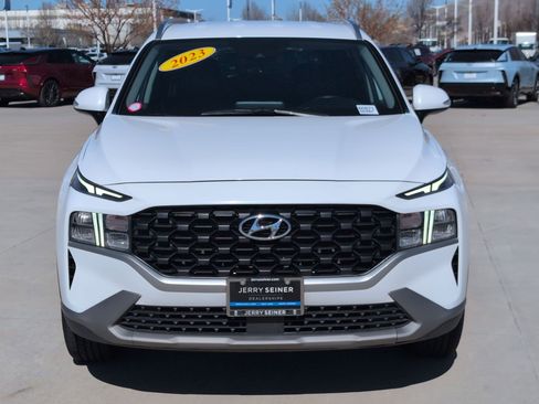 Used 2023 Hyundai Santa Fe SEL image 9