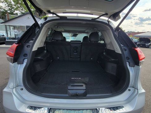 Used 2018 Nissan Rogue SL w/ Premium Package AWD/4WD image 28