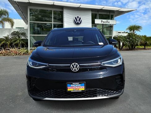 Certified 2023 Volkswagen ID.4 Pro S Plus AWD/4WD image 2