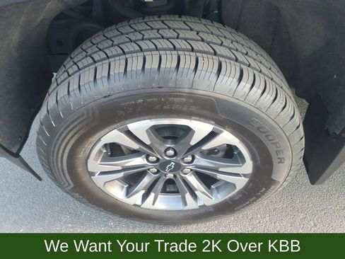 Used 2021 Chevrolet Colorado Z71 w/ Safety Package image 24