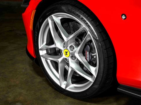 Used 2021 Ferrari Roma image 15