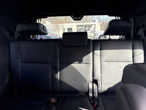 Used 2023 Toyota Sequoia Platinum image 31