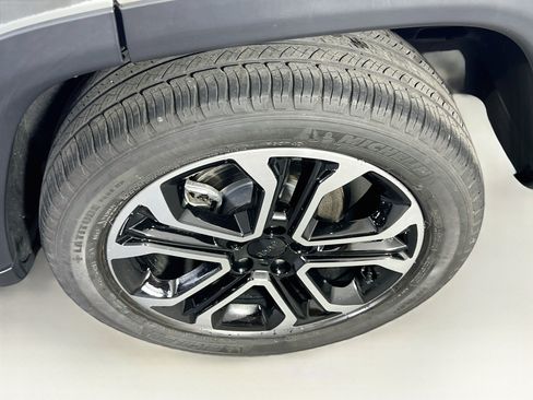 Used 2022 Jeep Compass Limited AWD/4WD image 29