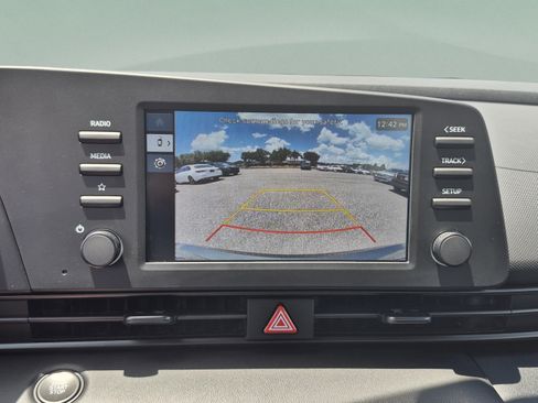 New 2026 Hyundai Elantra SEL Sport FWD image 23