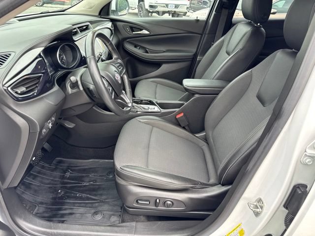 Used 2022 Buick Encore GX Select AWD/4WD image 12